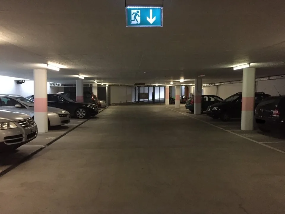 Einstellplatz in der Tiefgarage zu vermieten!