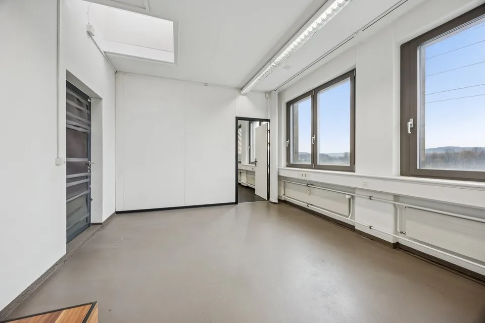 vielseitige 269 m2 Gewerbefläche in Geroldswil – Foto 10 von 12
