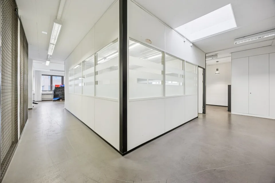 Vielseitige 269 m2 Gewerbefläche in Geroldswil – Foto 12 von 15