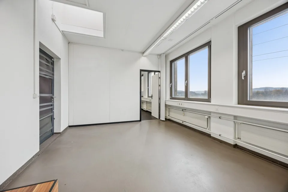Vielseitige 269 m2 Gewerbefläche in Geroldswil – Foto 14 von 15