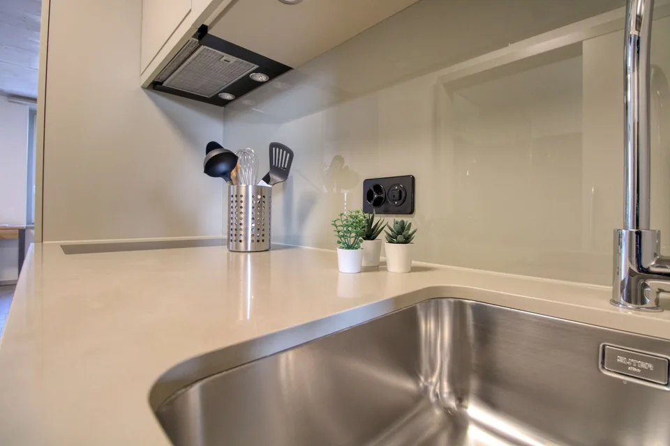 Modernes Coliving im lebhaften Schlieren