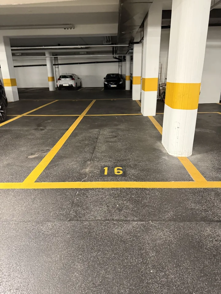 Günstiger Tiefgaragenparkplatz