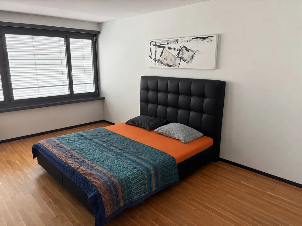 JAMES Überbauung: 2.5 Zimmer, 95.2 m2, 3. OG, mit Concierge Service, Kellerabteil