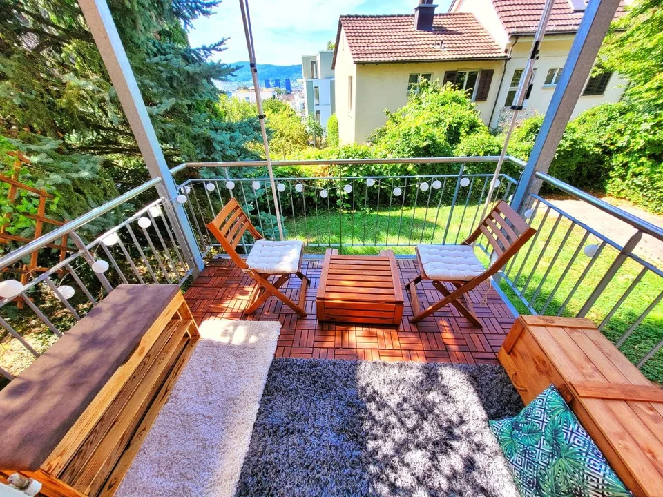 Shared Apartment in Zurich with Balcony and a View