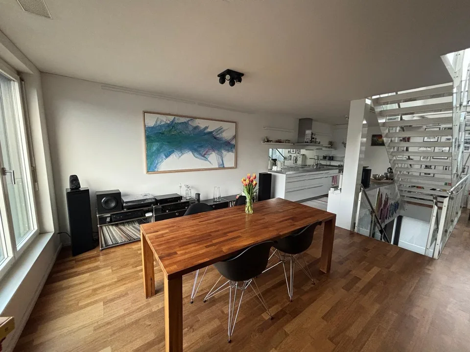 3 Ebenen Wohnung mit alles was braucht :)