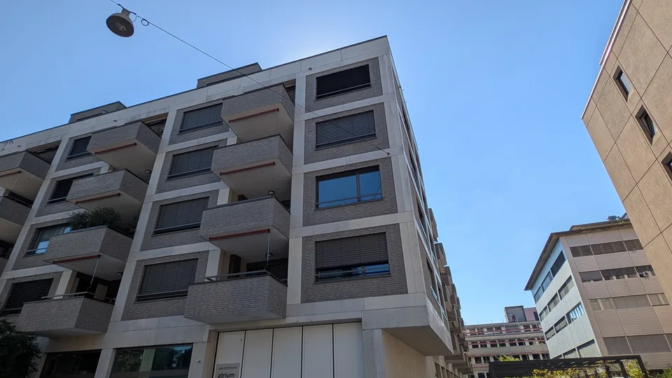 Bright 3.5-Room Apartment with Balcony in Zürich Altstetten
