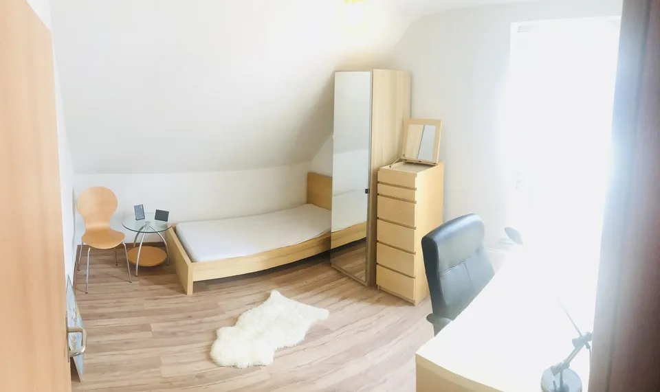 Möbliertes WG-Zimmer an Top-Lage