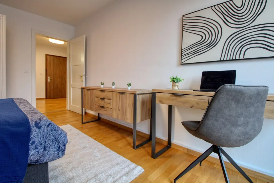 Dein stilvolles Coliving-Zuhause im lebhaften Zürcher Stadtteil Höngg