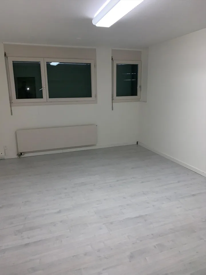 160m2 Büroräume nähe Letzipark