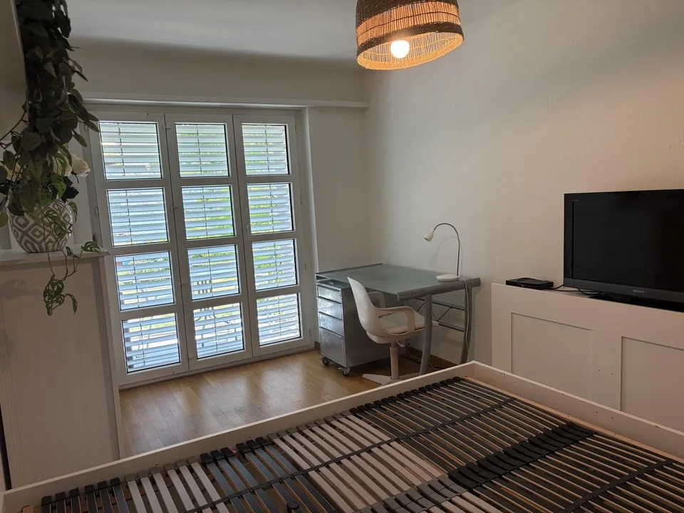Zimmer mit Balkon und eigenes Badezimmer