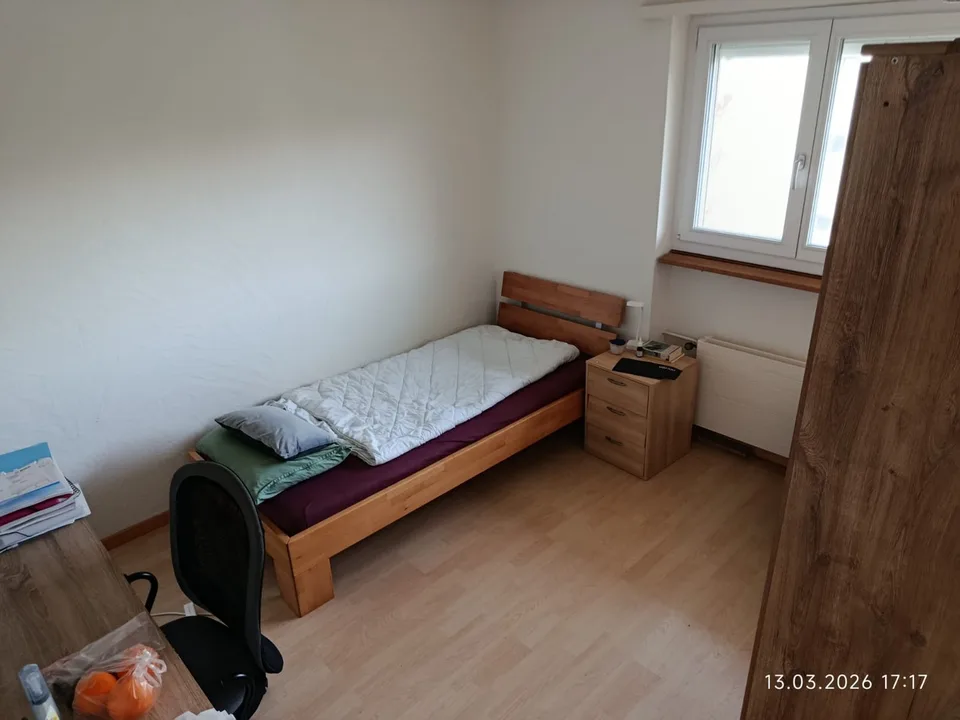 WG-ZIMMER in heller Wohnung in Dietikon - Tramhaltestelle direkt vor dem Haus