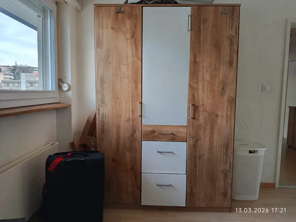 WG-ZIMMER in heller Wohnung in Dietikon - Tramhaltestelle direkt vor dem Haus