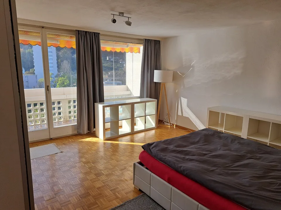 Frauen WG, möbliertes Zimmer in Frauen-Wg nähe Zürich