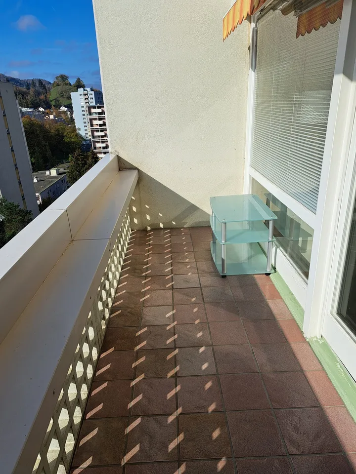 Frauen WG, möbliertes Zimmer in Frauen-Wg nähe Zürich