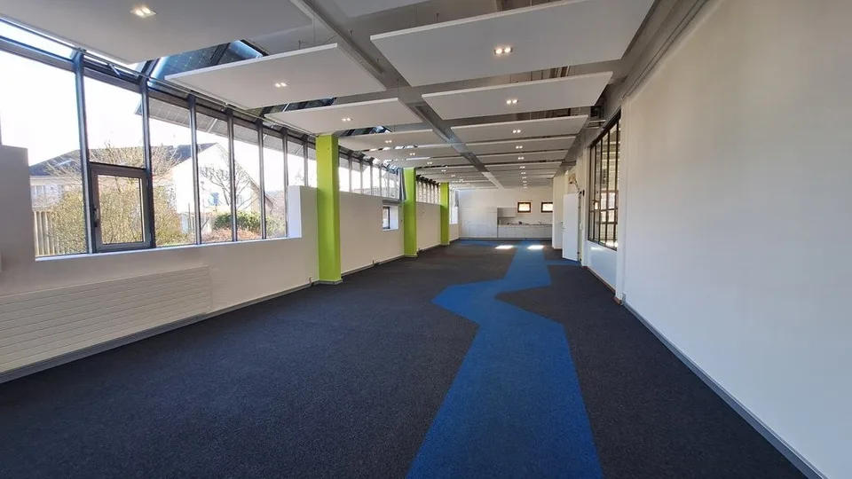 423 m2 Büro- und Gewerbefläche mit Werkstatt/Lager und LKW-Zufahrt