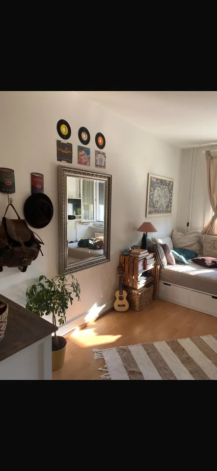 Unfurnished shared room, temporary in Albisrieden (completely freshly renovated!)