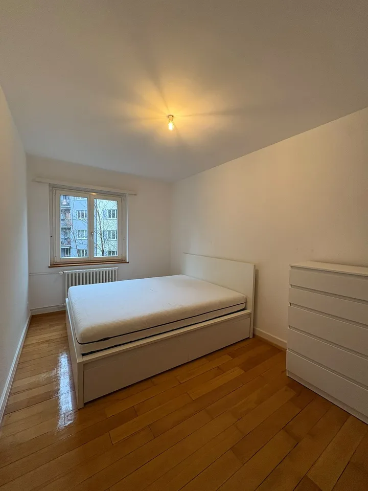 Möbliertes Zimmer in Zürich – befristet bis 15.11.2026