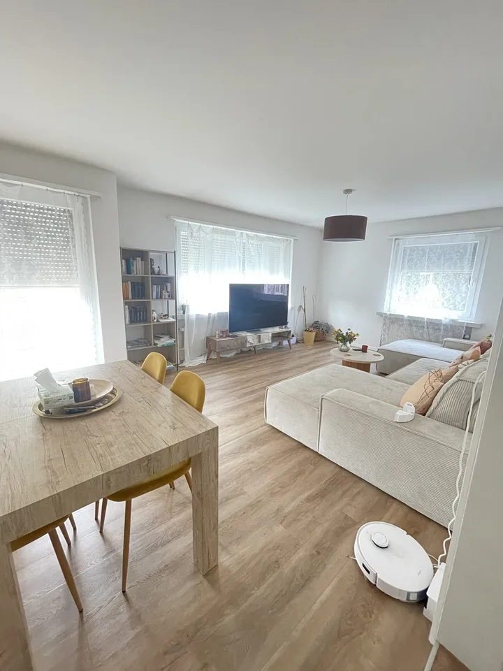 Spacious & Fully Furnished 3.5-Room Apartment for Rent – Zurich Altstetten