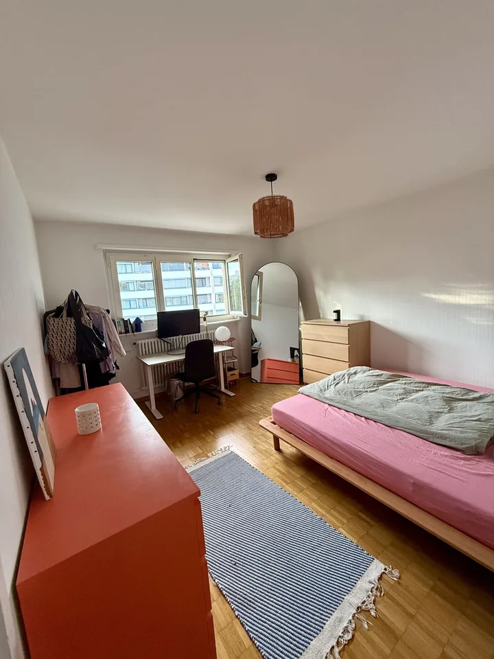 Shared room in a 2 person WG in Wiedikon