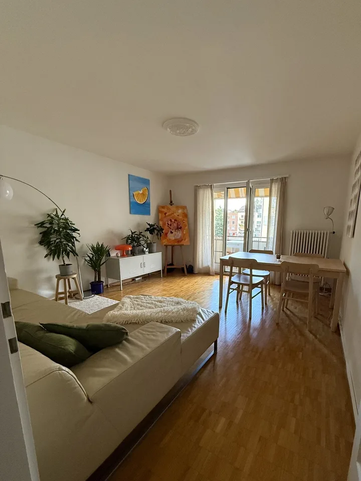 Shared room in a 2 person WG in Wiedikon