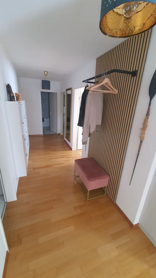Schönes WG Zimmer mit Bad zur Untermiete nahe Zürich