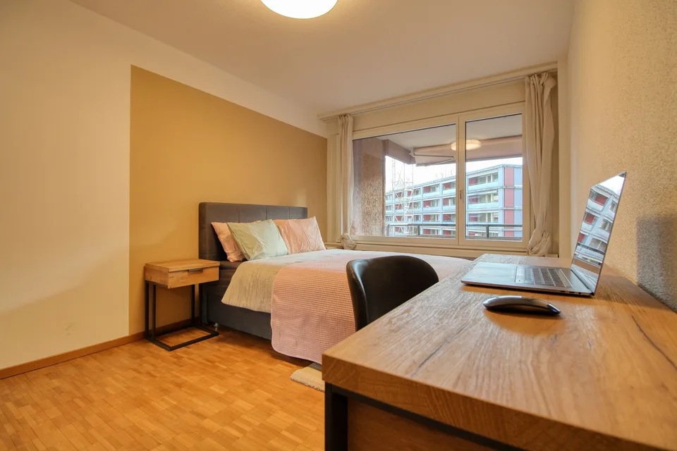 Schöne Zimmer an bester Lage nahe Sihlcity