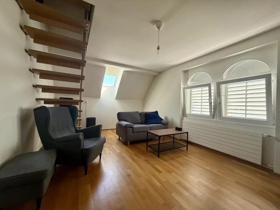 3.5-Room Duplex Apartment with Attic | Available from 1 August