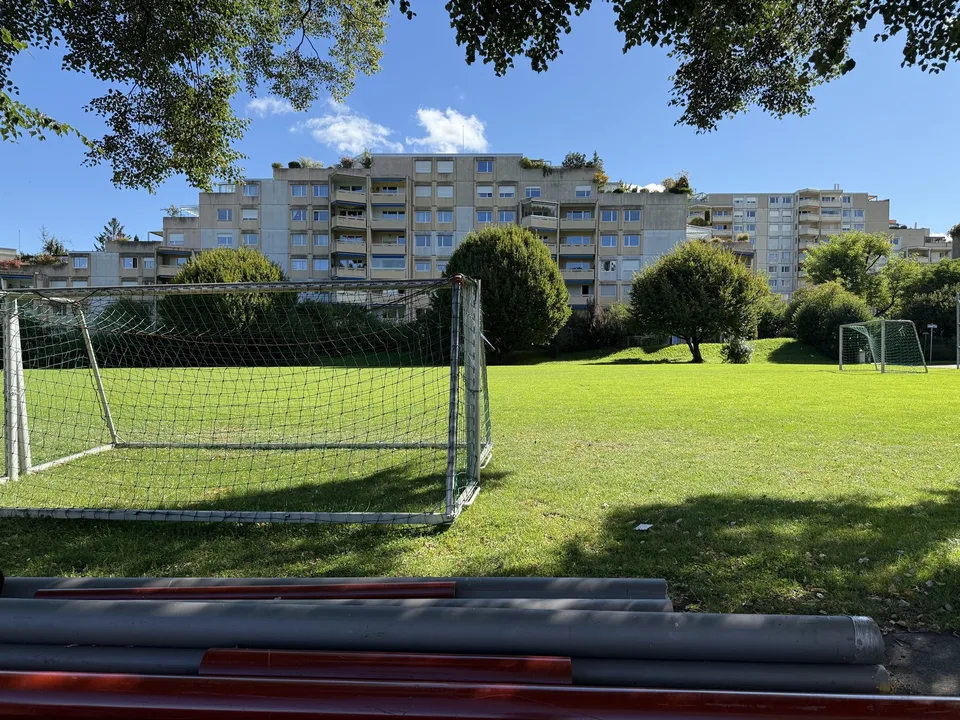 Langzeitmiete eines Zimmers in einer schönen Wohnung mit toller Aussicht
