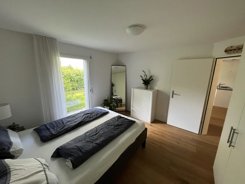 Möblierte 2.5-Zimmer-Wohnung in Zürich-Hubertus (Nähe Albisriederplatz) – befristet zu vermieten ab 8 September