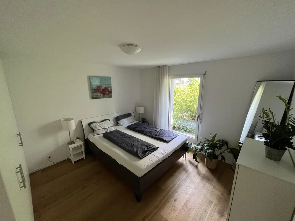 Möblierte 2.5-Zimmer-Wohnung in Zürich-Hubertus (Nähe Albisriederplatz) – befristet zu vermieten ab 8 September