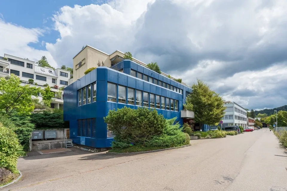 Geräumige Büroflächen mit vielfältigen Nutzungsmöglichkeiten!