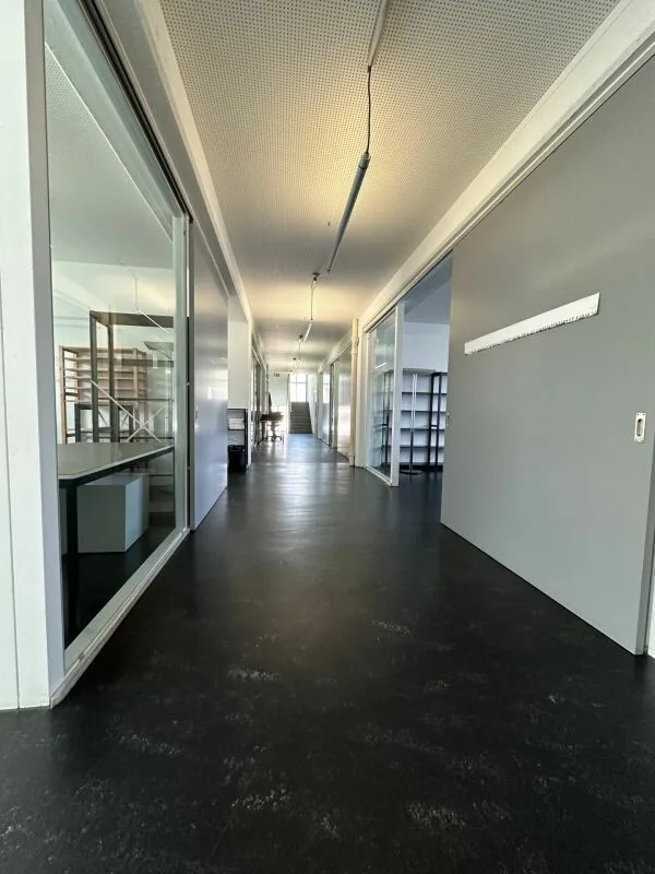 318 m2 Büro in Albisrieden mieten