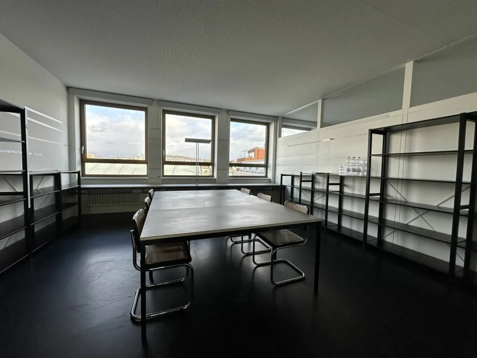 318 m2 Büro in Albisrieden mieten