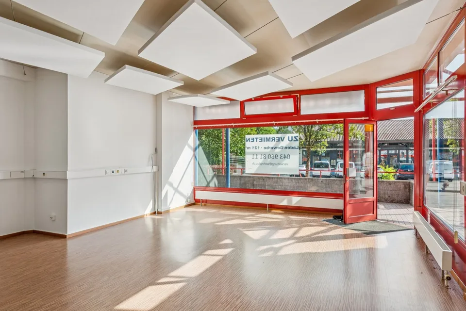 Gewerbe/Ladenfläche mit Schaufenster an bester Lage in Bremgarten