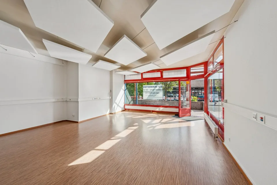 Gewerbe/Ladenfläche mit Schaufenster an bester Lage in Bremgarten