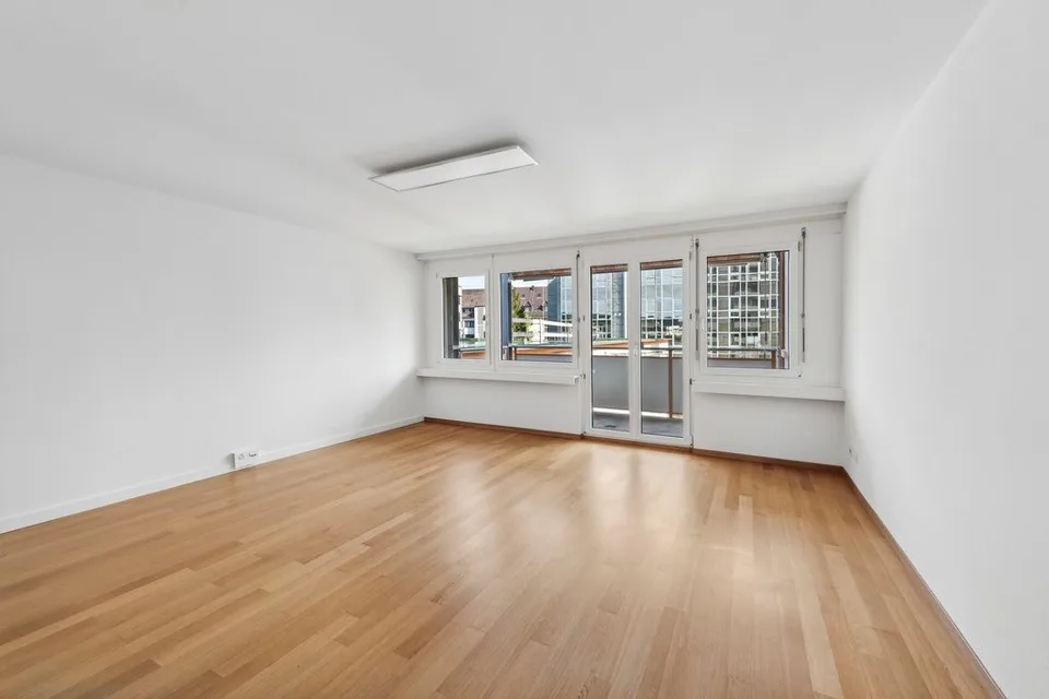 Zentrales Büro mit Balkon – photo 9 of 10