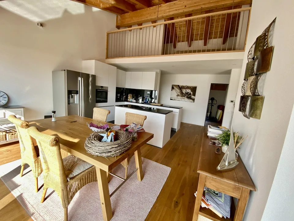 Exklusive 4.5 Zimmer-Attika-Wohnung mit Aussicht und Cheminée