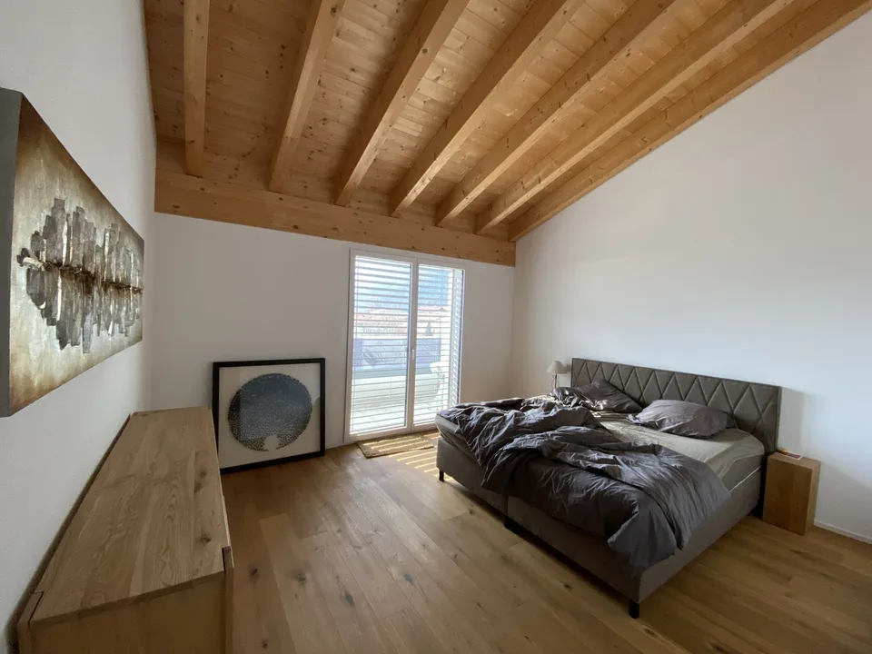 Exklusive 4.5 Zimmer-Attika-Wohnung mit Aussicht und Cheminée
