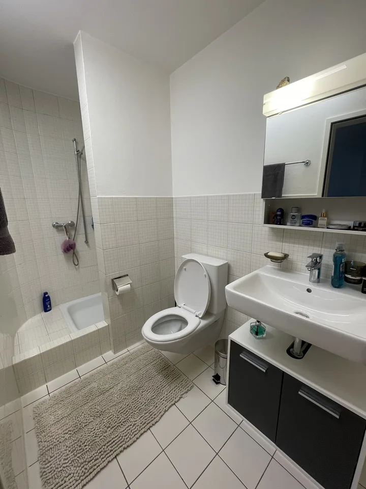 Schöne 2.5 Zimmer Wohnung