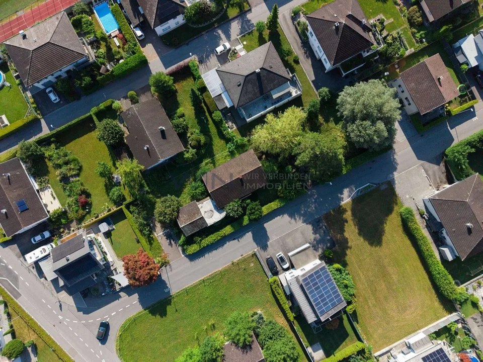 Attraktives Grundstück im Grünen