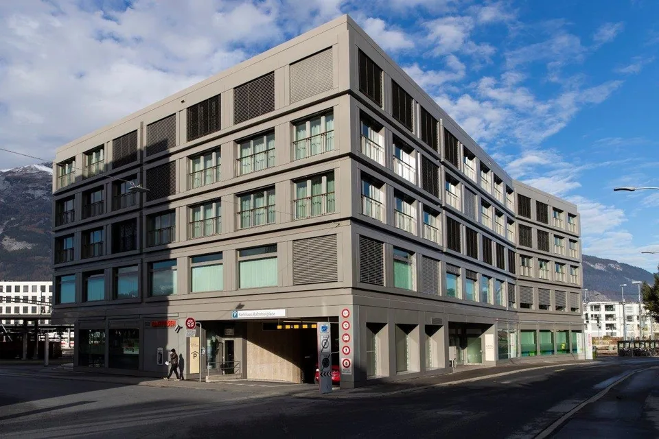 Tiefgaragenplatz direkt beim Bahnhof