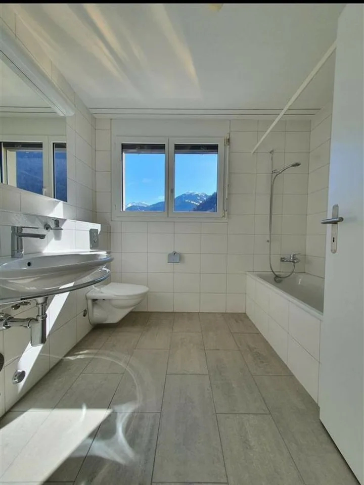 Penthouse-WG sucht Mitbewohner:in ab November 2026