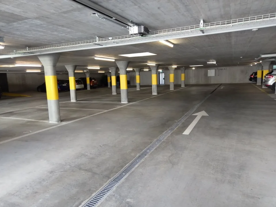 Einstellplatz zu vermieten!