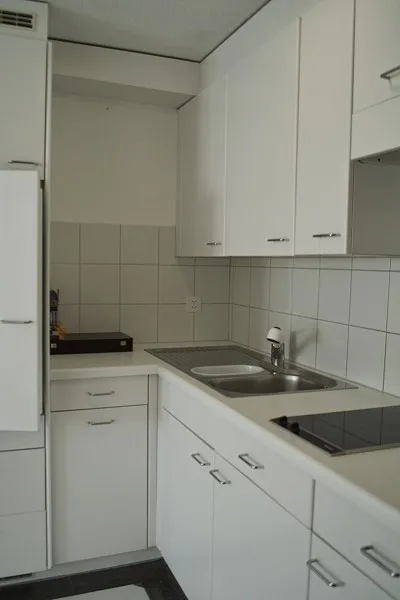 Möbliertes Studio mit gemeinsamen Sitzplatz in Malix (ab Sept oder später)