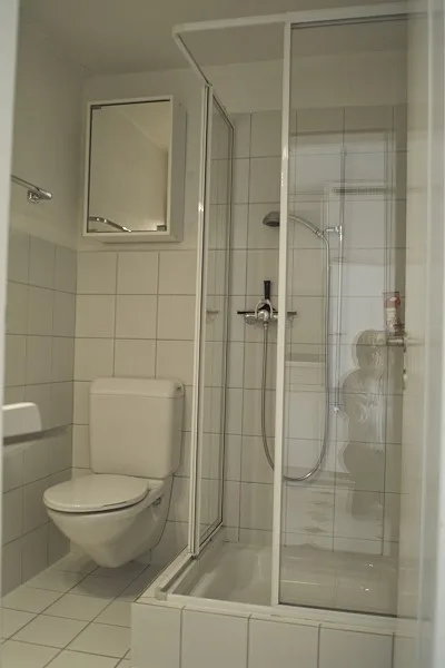Möbliertes Studio mit gemeinsamen Sitzplatz in Malix (ab Sept oder später)