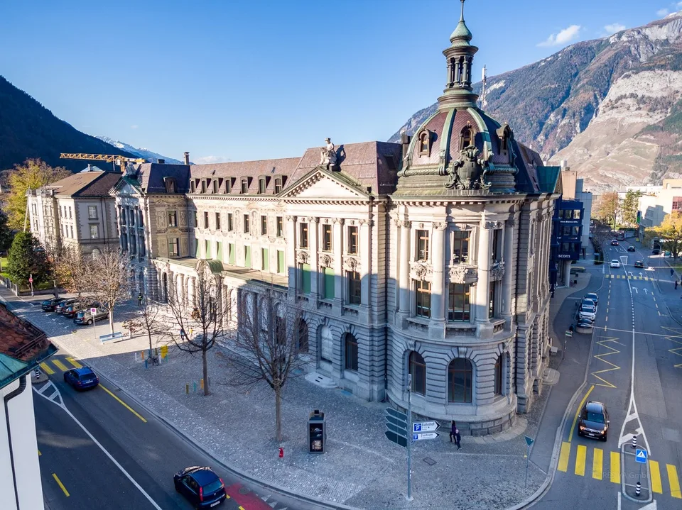 Einzigartiger Standort im historischen Postgebäude