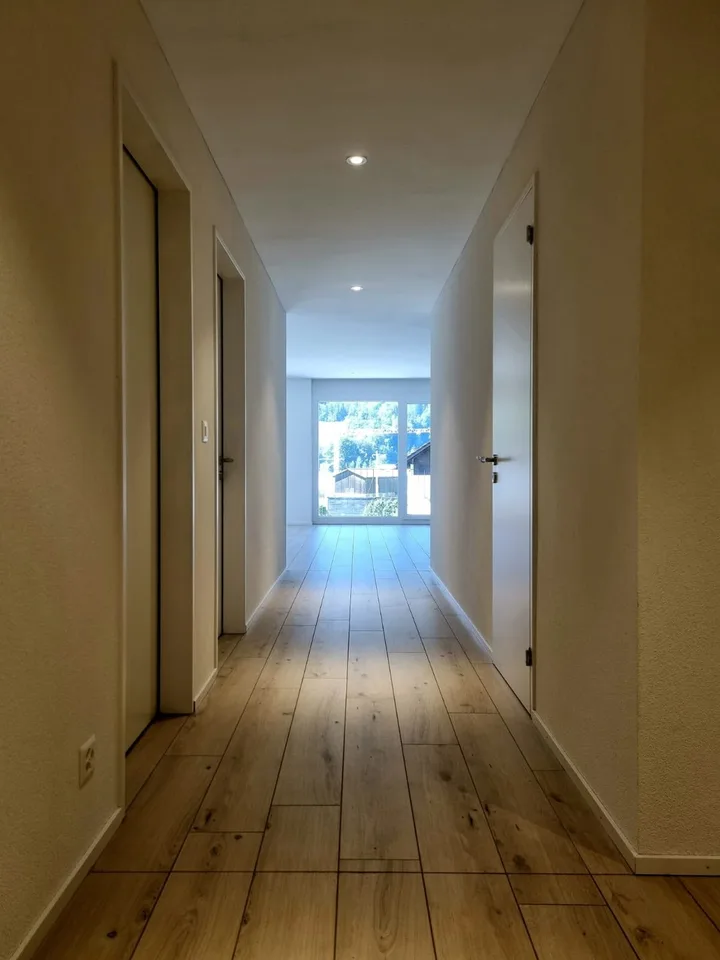 helle 3.5 Zimmerwohnung in Seewis Pardisla