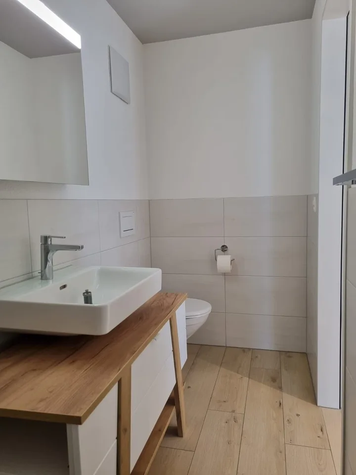 helle 3.5 Zimmerwohnung in Seewis Pardisla