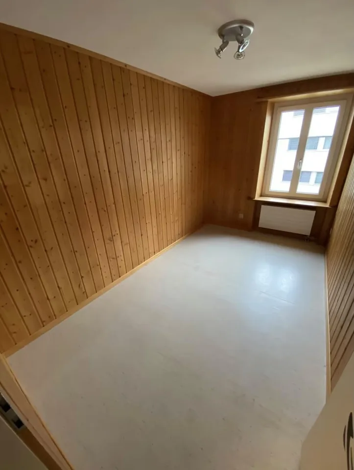 Charaktervolle 4.5-Zi-Wohnung mit Balkon in Domat/Ems