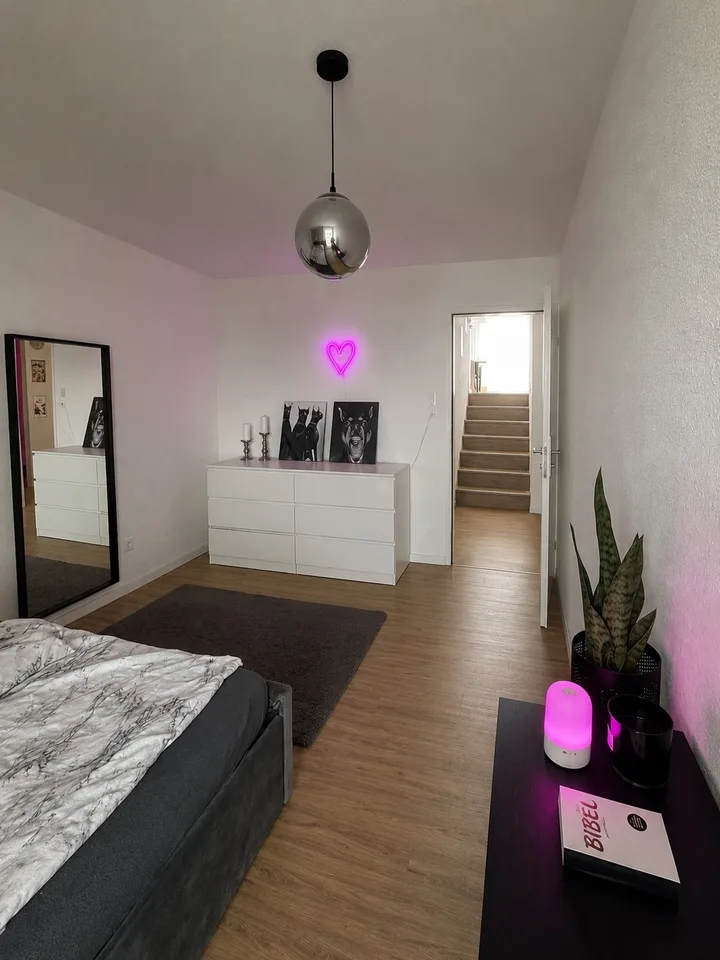 Möblierte 3.5 Maisonette-Wohnung zur Untermiete für 2 Monate in super Lage.